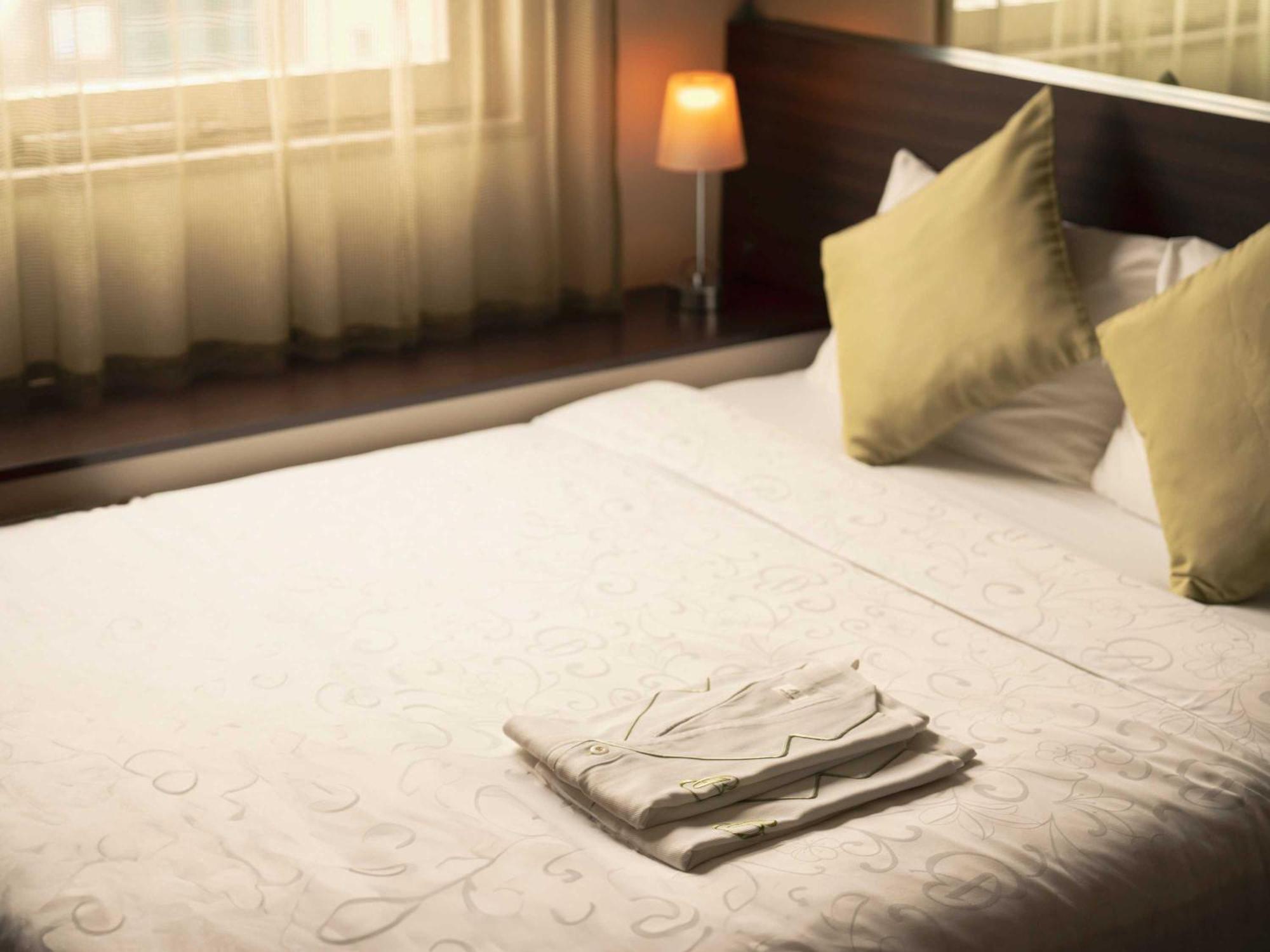 Hotel Brighton City Osaka Kitahama Exteriör bild